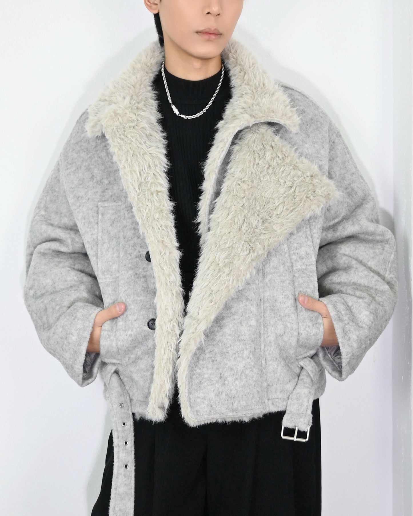 【雙排扣毛領厚外，季節冬款】253