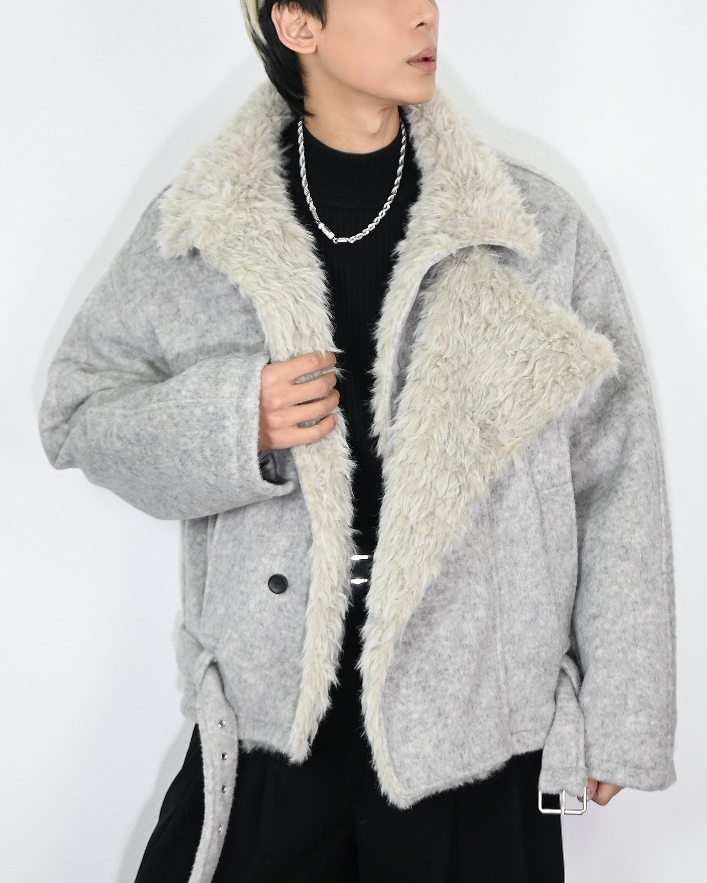 【雙排扣毛領厚外，季節冬款】253