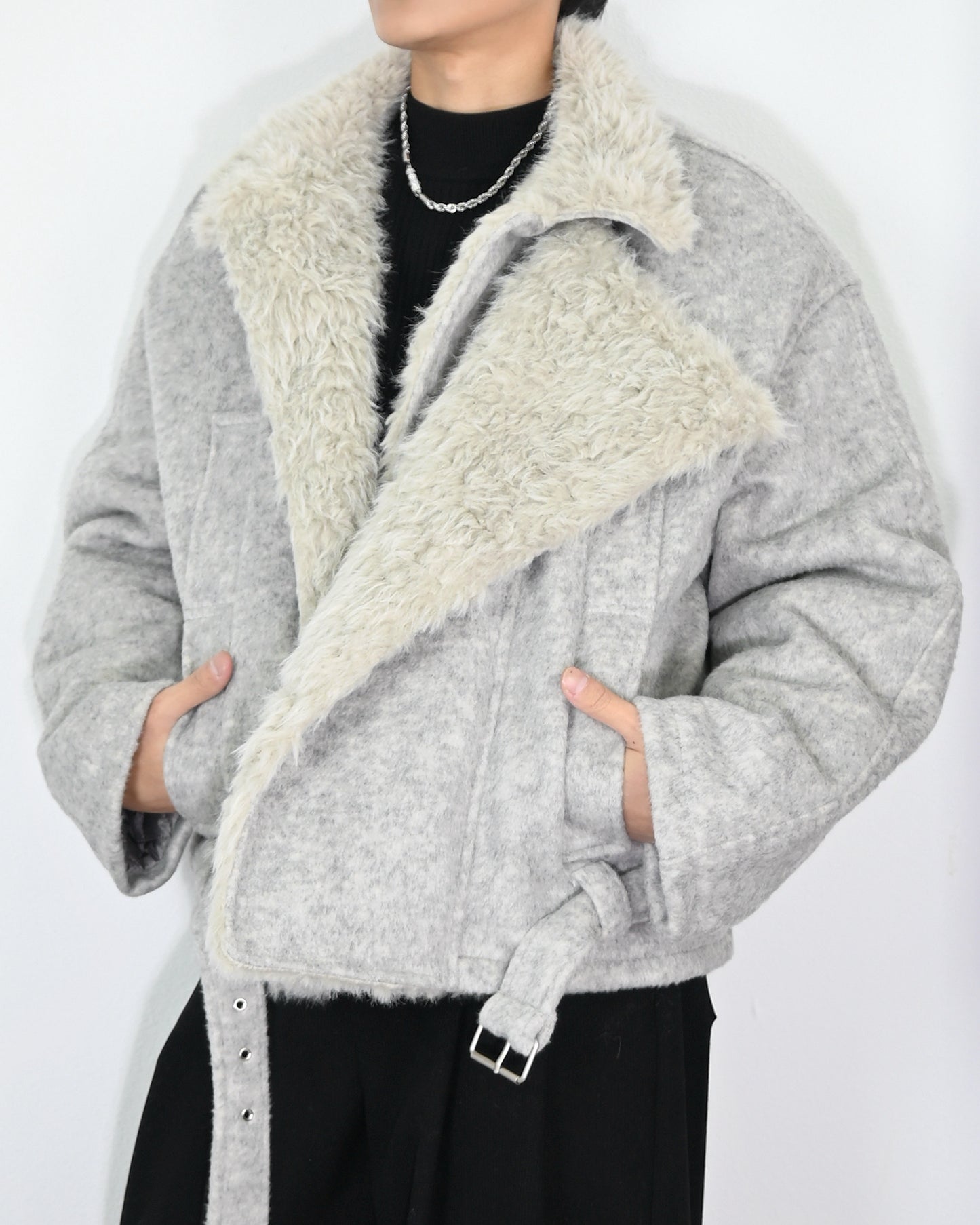 【雙排扣毛領厚外，季節冬款】253